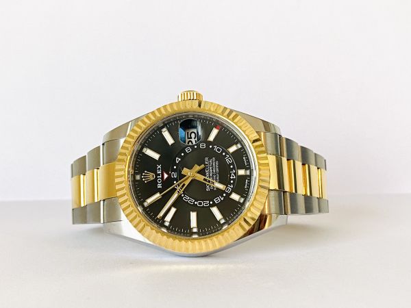 Rolex Sky-Dweller 326933 326933 käytetty arvokello