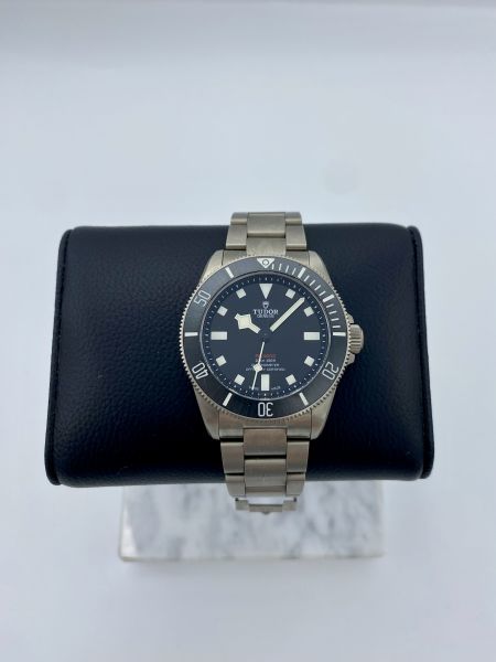 Tudor Pelagos 25407N 39MM 25407N käytetty arvokello