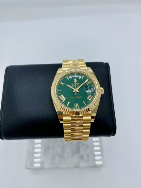 Rolex Day-Date 228238 Green 228238 käytetty arvokello